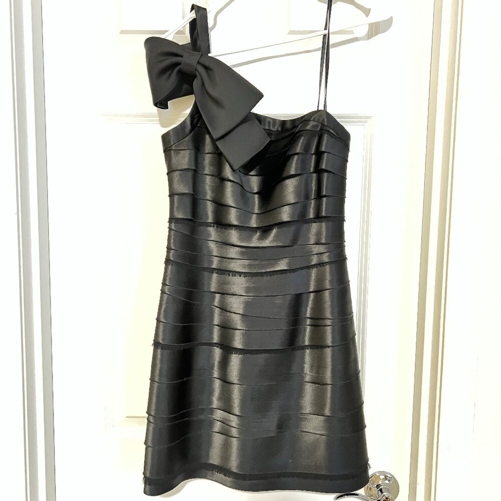 BCBG Maxazria  Formal Cocktail One Shoulder Tiered Dress